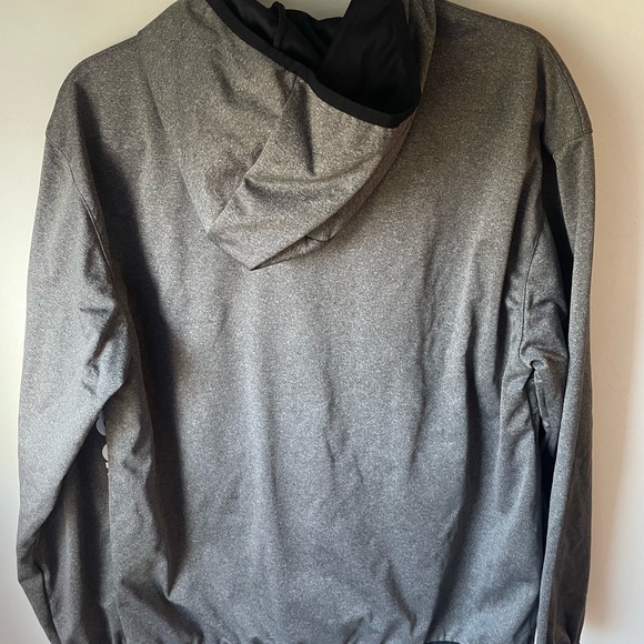 New Balance Mens All Motion  Comfort fit Jacket 100 % Polyester Gray Medium - Picture 4 of 4